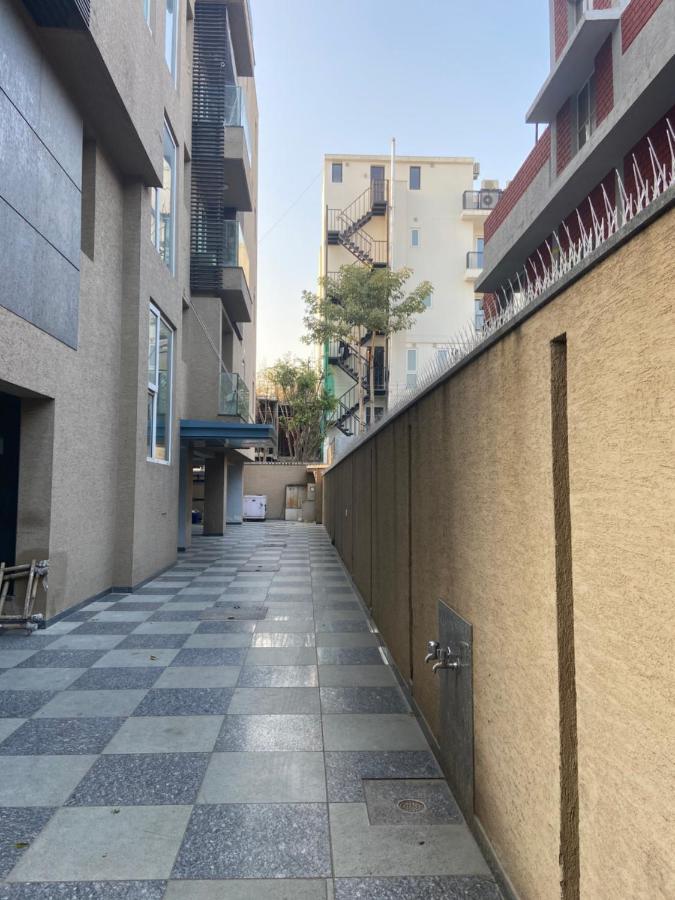 Bed and breakfast Art House Vasant Vihar New Delhi Extérieur photo